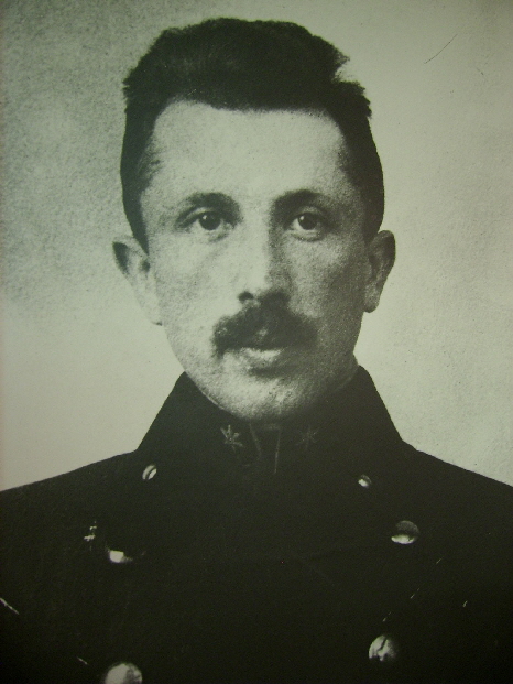 Oberleutnant Adolf Hofrichter. Schaufoto im Wiener Kriminalmuseum